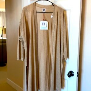 Anne Klein NWT 💥 shimmery gold long open front cardigan with side slits.